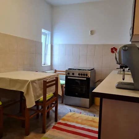 Apartament Romana
