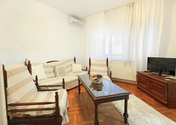 Romana Апартаменти